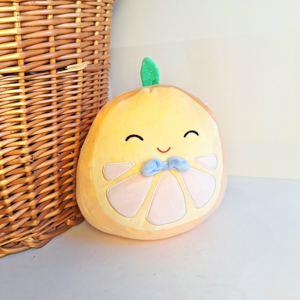 NWOT Squishmallows CELIA the ORANGE Adorable Yellow Citrus Pillow Pal Kawaii